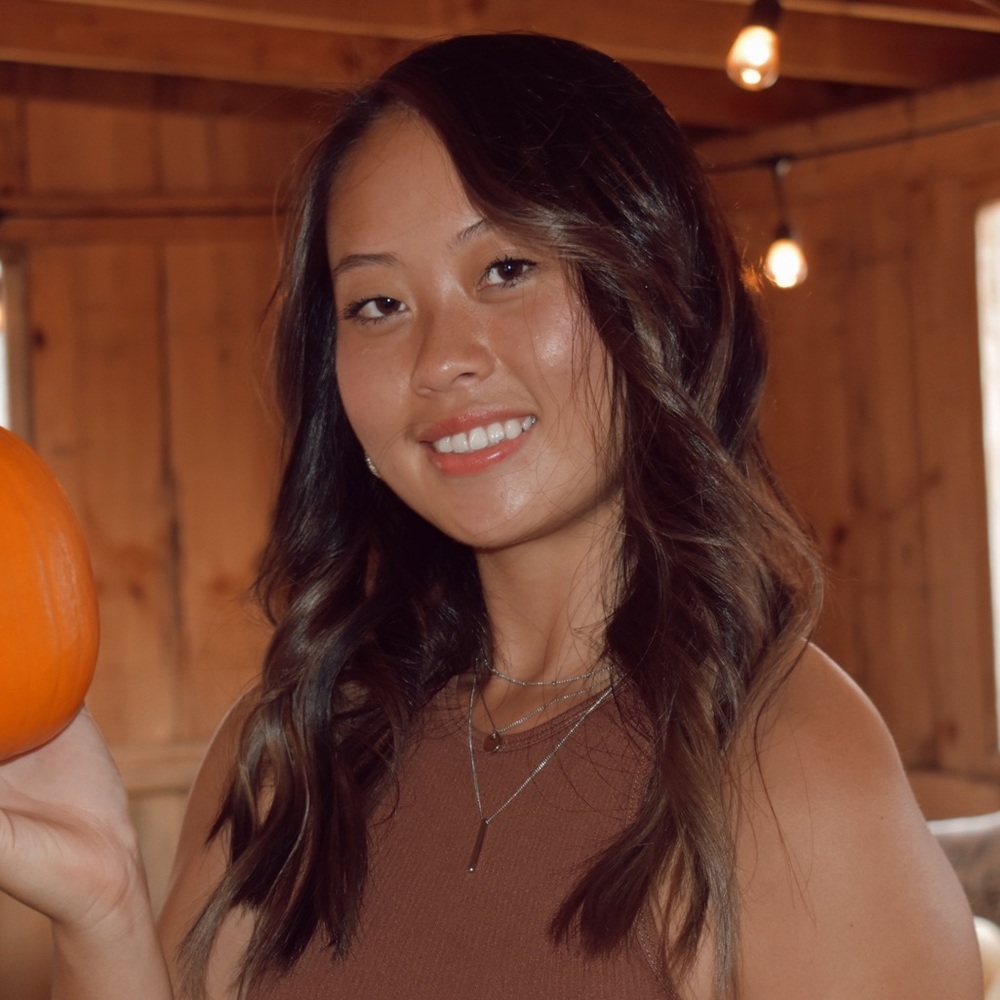 Meet your Posher, Chloe
